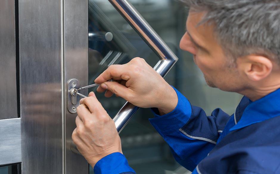 serrurier serrurerie metal maintenance Menucourt