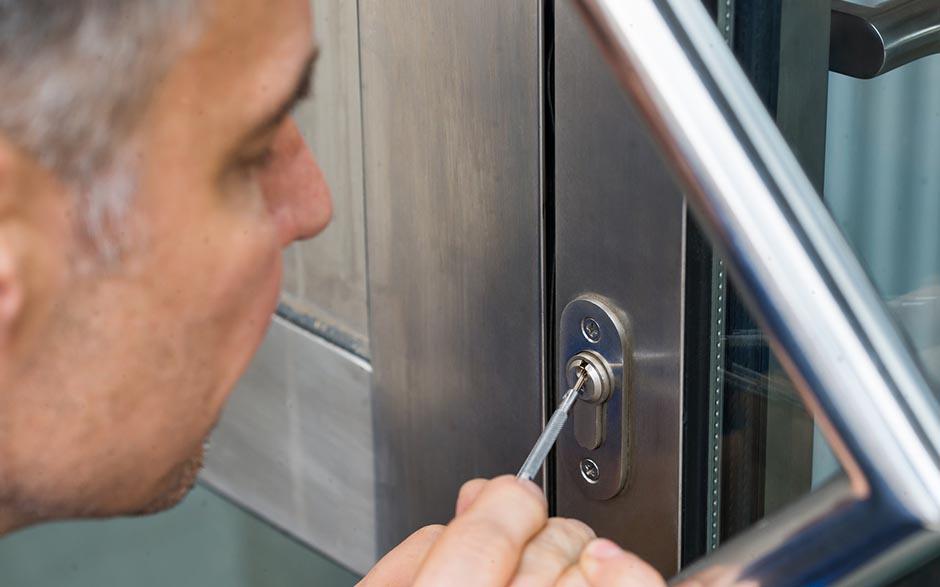 serrurier serrurerie metal maintenance Menucourt
